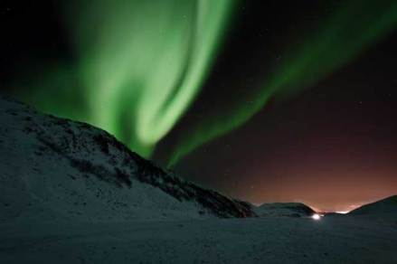 aurora-northern-lights-aurora-borealis